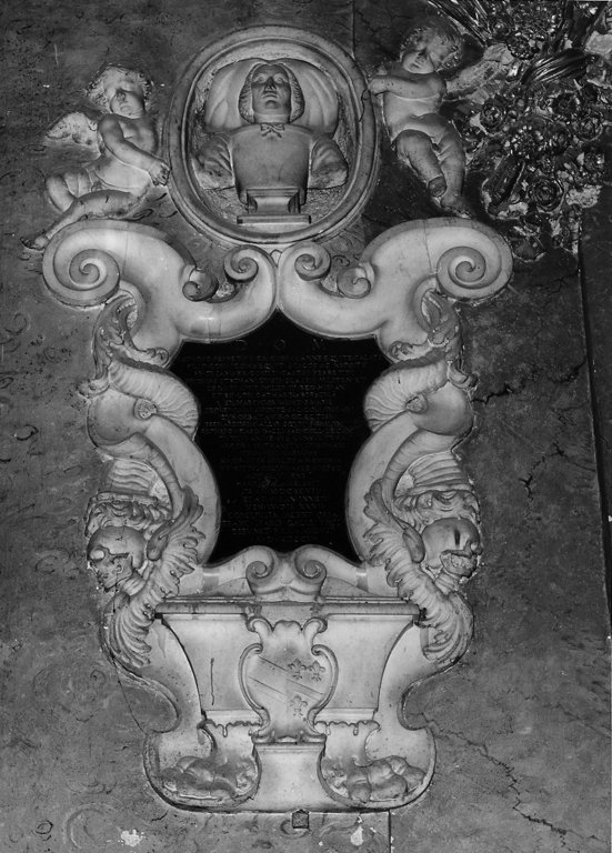 monumento funebre - ambito romano (inizio sec. XVIII)